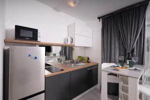Venti apartments with swimming pool and private parking