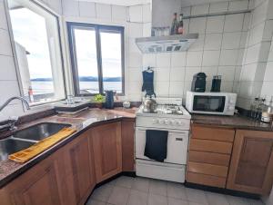 Confortable, céntrico, frente al lago