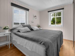 Holiday Home Hyggelia by Interhome