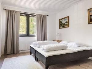 Holiday Home Skärvudde Villan by Interhome