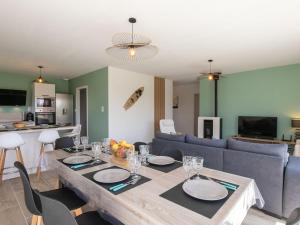 Maisons de vacances Holiday Home La maison du Lividig by Interhome : photos des chambres