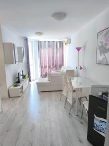 2 bedroom flat in Balchik - Ubytování bez kategorie ve městě Balčik