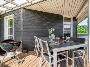 Holiday Home Terttu - 250m from the sea by Interhome