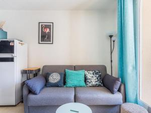 Apartment Les Mimosas Bleus-5 by Interhome