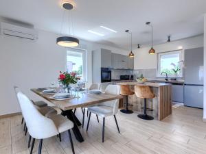 Holiday Home Villa Fortuna by Interhome