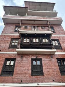 Yogis Heritage in Patan-Beautiful Balcony Room