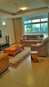 Oceanline Beachfront Apartments, Nyali