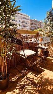 Studio spacieux avec terrasse, à 150m de la plage