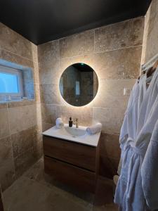 Maisons de vacances Nature et Jacuzzi privatif : photos des chambres