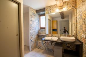 Maisons de vacances Moulin neuf de combecave pour 4 : photos des chambres