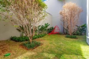 FL1110 · Little Barcelona, lado da Faria Lima, com piscina.