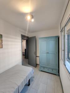 Gorgeous 4 Bed Apartment with Great Location