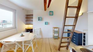 Appartement F2 - Quai de lÎle