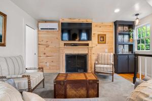 Private Home Great Location Dog Friendly