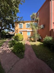 Appartements MORIANI PLAGE - Appartement climatise proche mer : photos des chambres