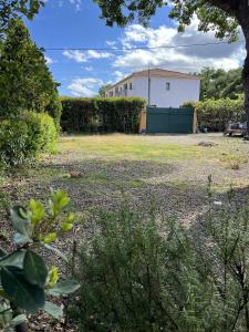 Appartements MORIANI PLAGE - Appartement climatise proche mer : photos des chambres