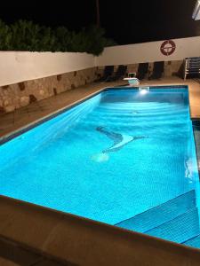 Chalet con piscina privada cerca del mar