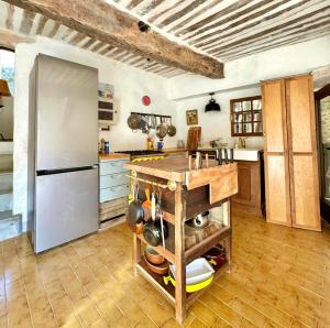 La Mistraline, 2 bedrm 2 bath house in the heart of Provence