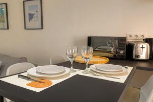 Appartements Le Simeon - T2 plein pied, cosy, au coeur de la zone pietonne : photos des chambres