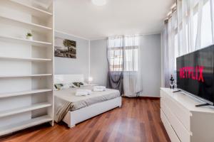 NEW OPENING Free Netflix BIG APT Pamphili House