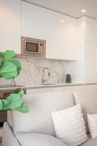 Liiiving in Porto - City Design Apartments