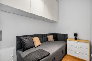 Ochota Apartment - 49m2, Balcony - by Rentujemy