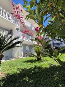 Apartment - Ground Floor room in Vrachos Beach Hotel
