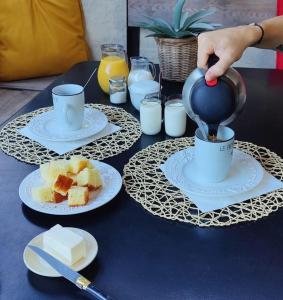 Appartements sejour en amoureux, Cocktail de bienvenue sur notre terrasse Provencale : photos des chambres