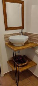 Appartements sejour en amoureux, Cocktail de bienvenue sur notre terrasse Provencale : photos des chambres