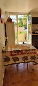 Appartements sejour en amoureux, Cocktail de bienvenue sur notre terrasse Provencale : photos des chambres