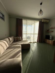 Eri Apartments 4