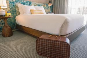 Bungalow room in The Surfjack Hotel & Swim Club