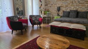 B&B / Chambres d'hotes D'Ici et D'Ailleurs : photos des chambres