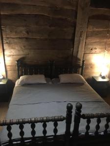 Theas Ethnographic Guest House