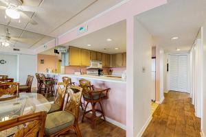 Tritons Trumpet C 303