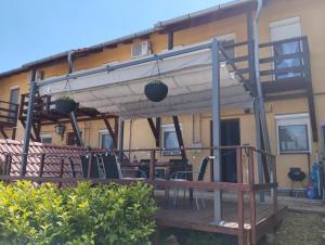 Anna Apartman