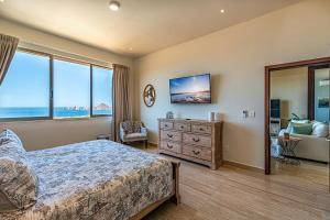 Exquisite Penthouse Rooftop Vista Vela