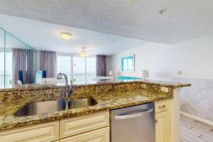 Pelican Beach Resort 502