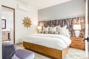 Luxurious Secluded 3 BR Mavila Condo Retreat