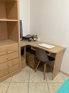 Quarto de casal em apartamento no Centro de Foz