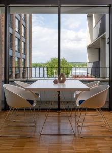 Two-Bedroom Apartment room in Waveboard