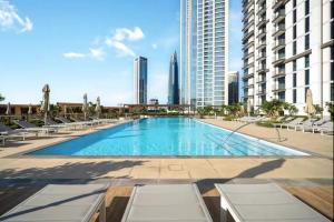 Mahogany 11 - 2BR 10 Guests - Walk to Burj Khalif