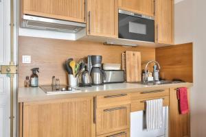 Modern Renovated studio cozy and quiet