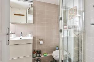 Modern Renovated studio cozy and quiet