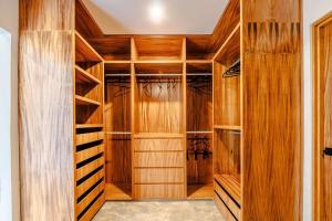 Magnificent Villa one block from Playacar beach