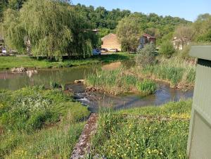 Le cabanon au bord de lOthain