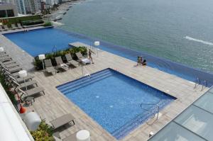 luxury apartemt bay front 1bed 2703