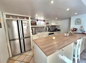 Maisons de vacances La Bergerie, maison T3 avec Piscine : photos des chambres