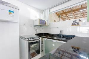 GB123 Ótimo Village 4 suítes a 250m da Praia