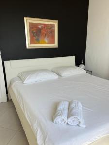 Villa White